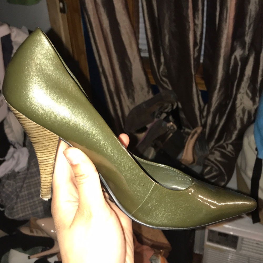 Bcbg heels